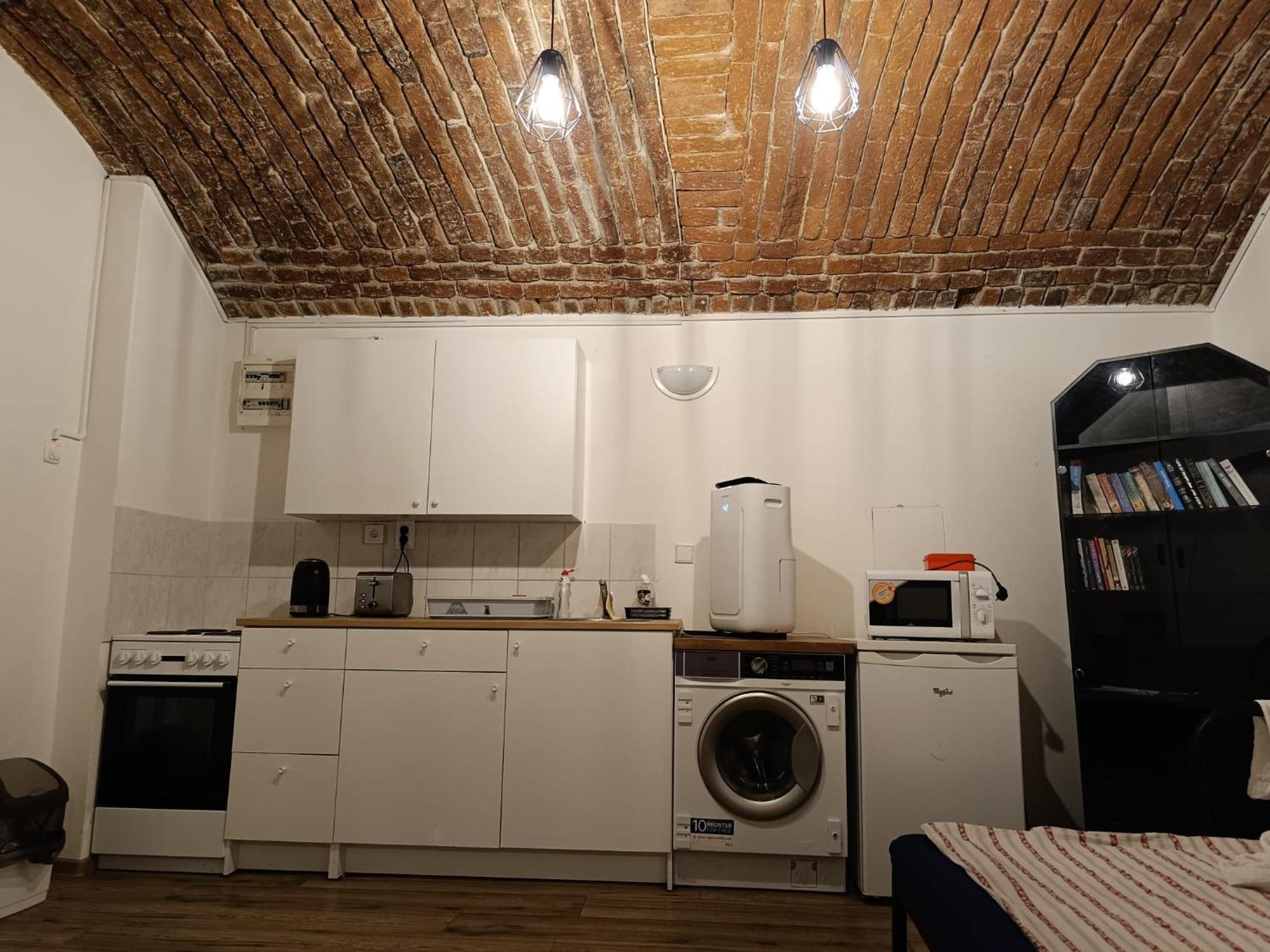פראג Basic Underground Apartments Next To The Center - Best Tram Line, Cool Local Area מראה חיצוני תמונה